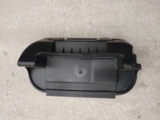 bontott AUDI A3 Középkonzol Keret