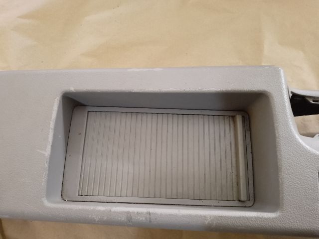 bontott AUDI A3 Középkonzol Keret