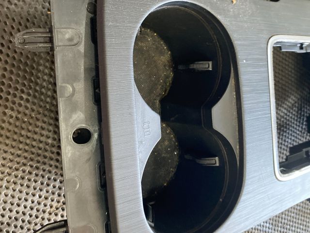 bontott AUDI A3 Középkonzol Vezérlő Panel