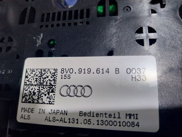 bontott AUDI A3 Középkonzol Vezérlő Panel