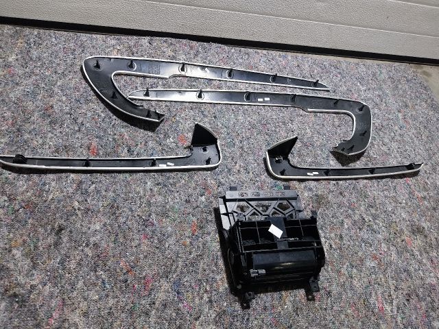 bontott AUDI A3 Középső Műszerfal Díszléc