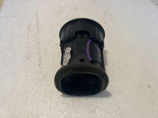 bontott AUDI A3 Középső Szellőző