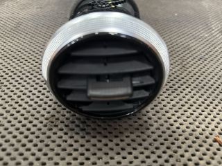 bontott AUDI A3 Középső Szellőző