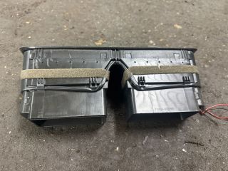 bontott AUDI A3 Középső Szellőző