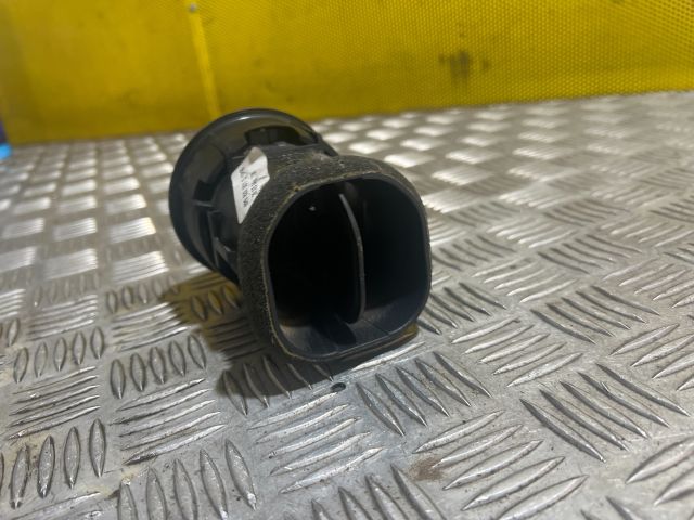 bontott AUDI A3 Középső Szellőző