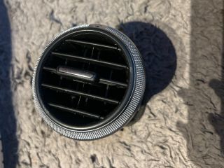 bontott AUDI A3 Középső Szellőző