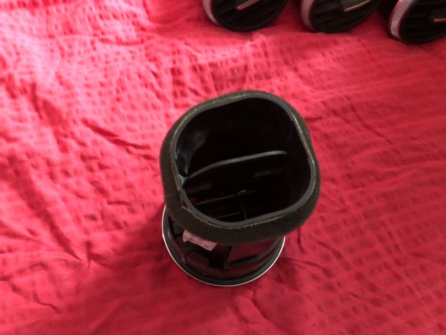 bontott AUDI A3 Középső Szellőző