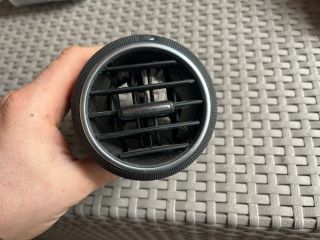 bontott AUDI A3 Középső Szellőző