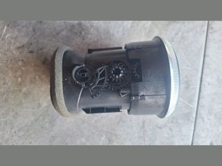 bontott AUDI A3 Középső Szellőző