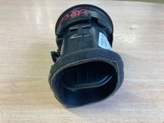 bontott AUDI A3 Középső Szellőző