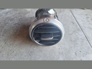 bontott AUDI A3 Középső Szellőző