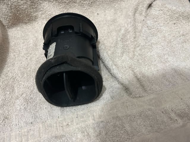 bontott AUDI A3 Középső Szellőző