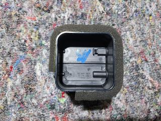 bontott AUDI A3 Középső Szellőző