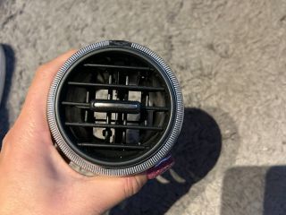 bontott AUDI A3 Középső Szellőző