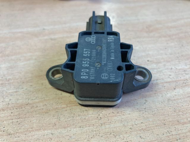 bontott AUDI A3 Központi Ütközés Érzékelő