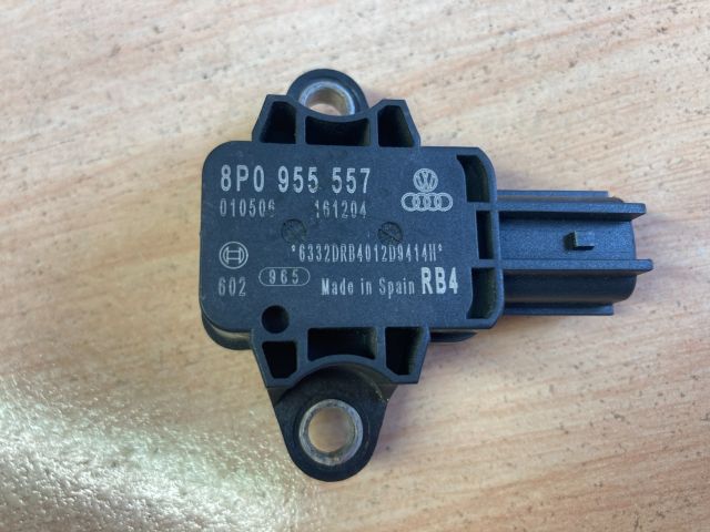 bontott AUDI A3 Központi Ütközés Érzékelő