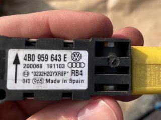 bontott AUDI A3 Központi Ütközés Érzékelő