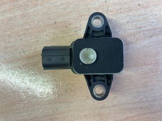 bontott AUDI A3 Központi Ütközés Érzékelő