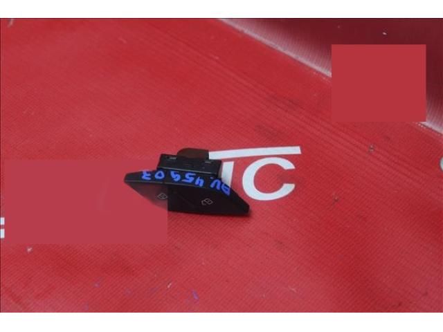 bontott AUDI A3 Központizár Kapcsoló