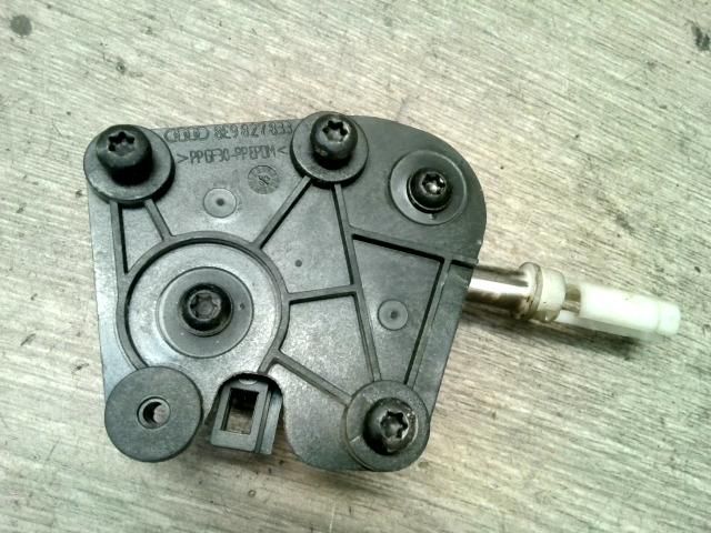 bontott AUDI A3 Központizár Motor (Pozíciófüggetlen)