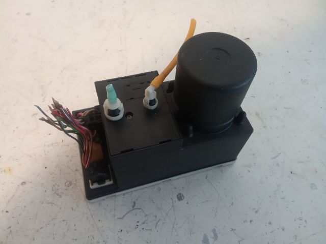 bontott AUDI A3 Központizár Motor (Pozíciófüggetlen)