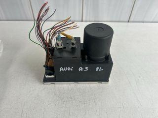 bontott AUDI A3 Központizár Motor (Pozíciófüggetlen)