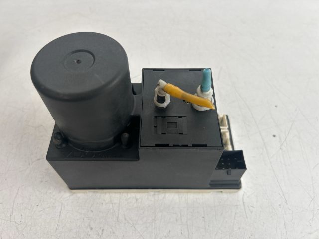 bontott AUDI A3 Központizár Motor (Pozíciófüggetlen)