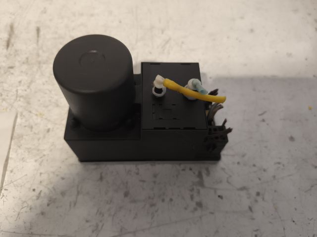 bontott AUDI A3 Központizár Motor (Pozíciófüggetlen)