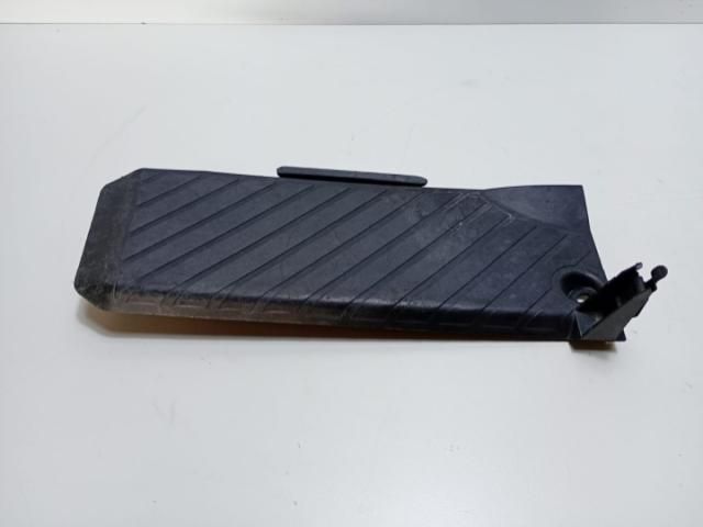 bontott AUDI A3 Lábtámasz Burkolat