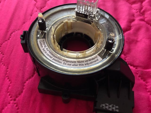 bontott AUDI A3 Légzsák Átvezető Szalagkábel