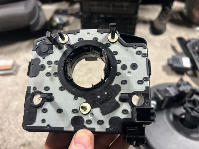 bontott AUDI A3 Légzsák Átvezető Szalagkábel