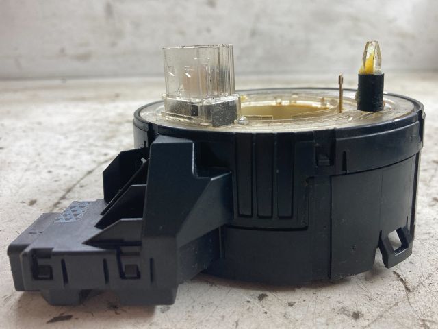 bontott AUDI A3 Légzsák Átvezető Szalagkábel