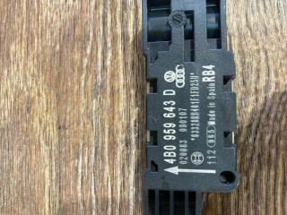 bontott AUDI A3 Légzsák Indító Modul Oldallégzsák