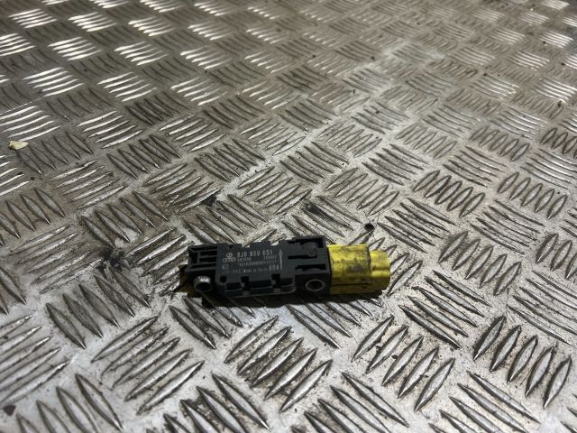 bontott AUDI A3 Légzsák Indító Modul Oldallégzsák