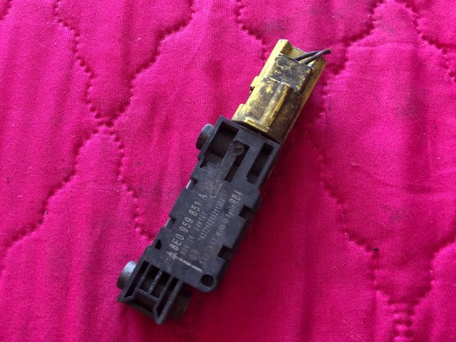 bontott AUDI A3 Légzsák Indító Modul Oldallégzsák