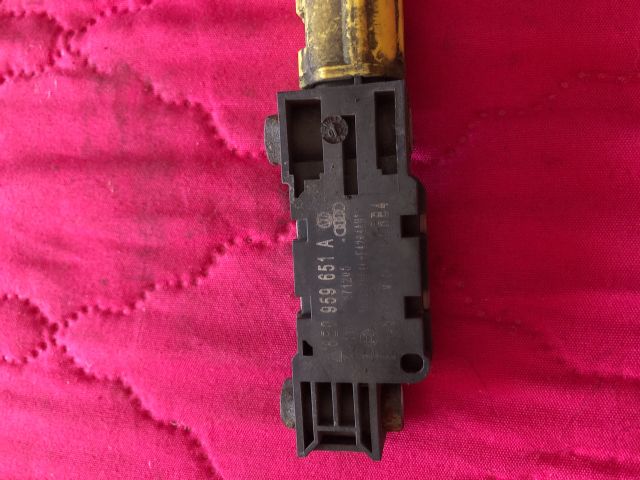 bontott AUDI A3 Légzsák Indító Modul Oldallégzsák