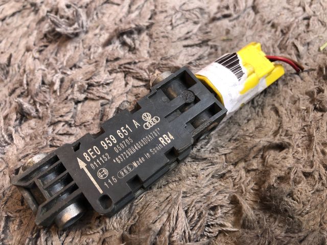 bontott AUDI A3 Légzsák Indító Modul Oldallégzsák