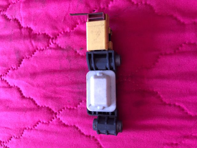 bontott AUDI A3 Légzsák Indító Modul Oldallégzsák