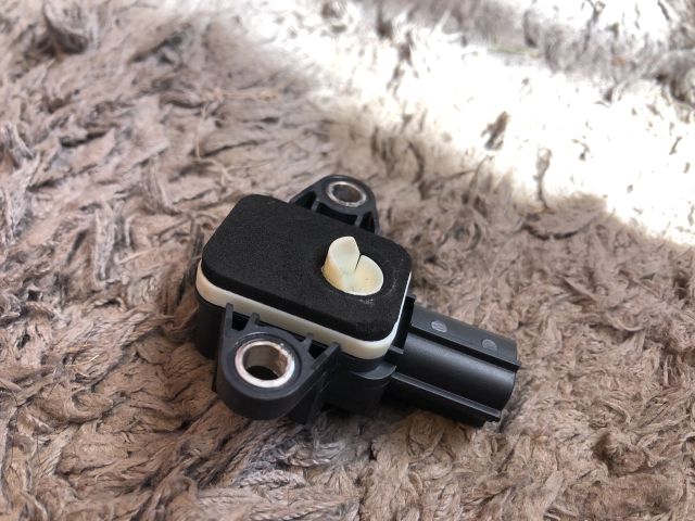 bontott AUDI A3 Légzsák Indító Modul Oldallégzsák