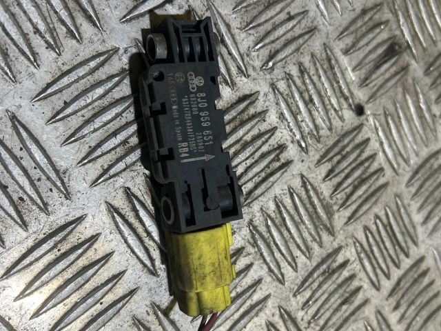 bontott AUDI A3 Légzsák Indító Modul Oldallégzsák