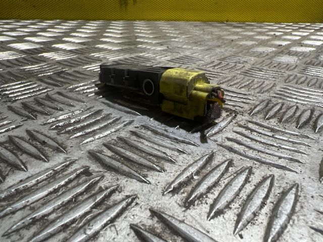 bontott AUDI A3 Légzsák Indító Modul Oldallégzsák