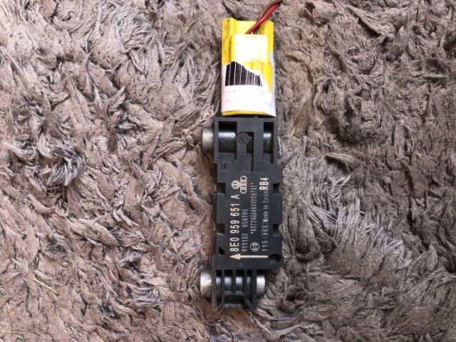 bontott AUDI A3 Légzsák Indító Modul Oldallégzsák