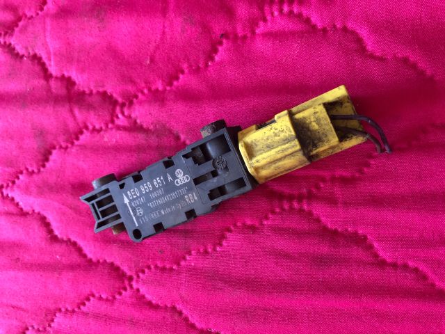 bontott AUDI A3 Légzsák Indító Modul Oldallégzsák