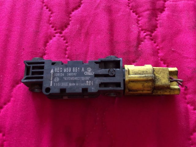 bontott AUDI A3 Légzsák Indító Modul Oldallégzsák