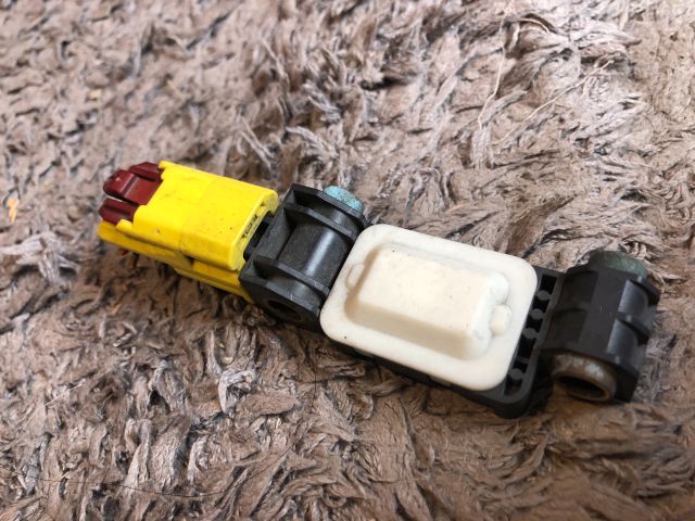 bontott AUDI A3 Légzsák Indító Modul Oldallégzsák