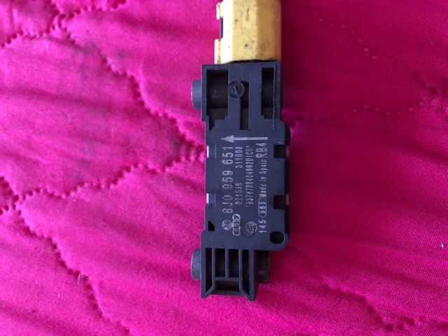 bontott AUDI A3 Légzsák Indító Modul Oldallégzsák