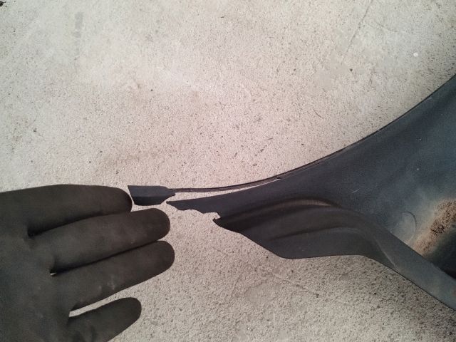 bontott AUDI A3 Levélrács