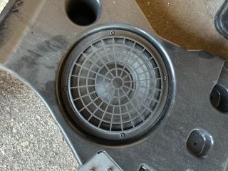 bontott AUDI A3 Mélynyomó Hangszóró