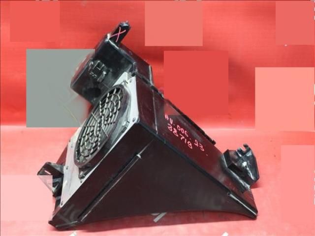 bontott AUDI A3 Mélynyomó Hangszóró