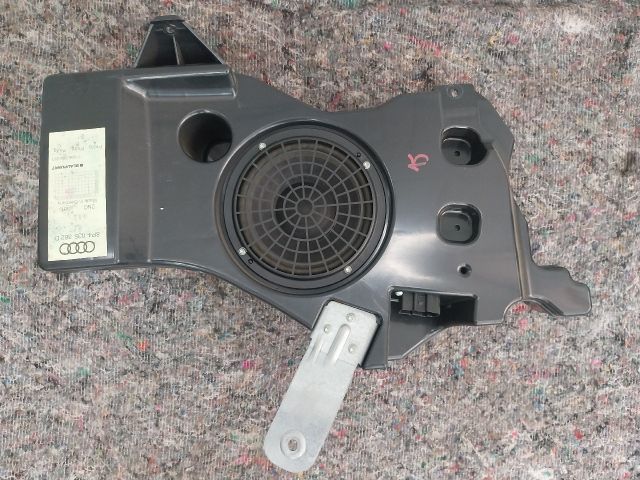 bontott AUDI A3 Mélynyomó Hangszóró